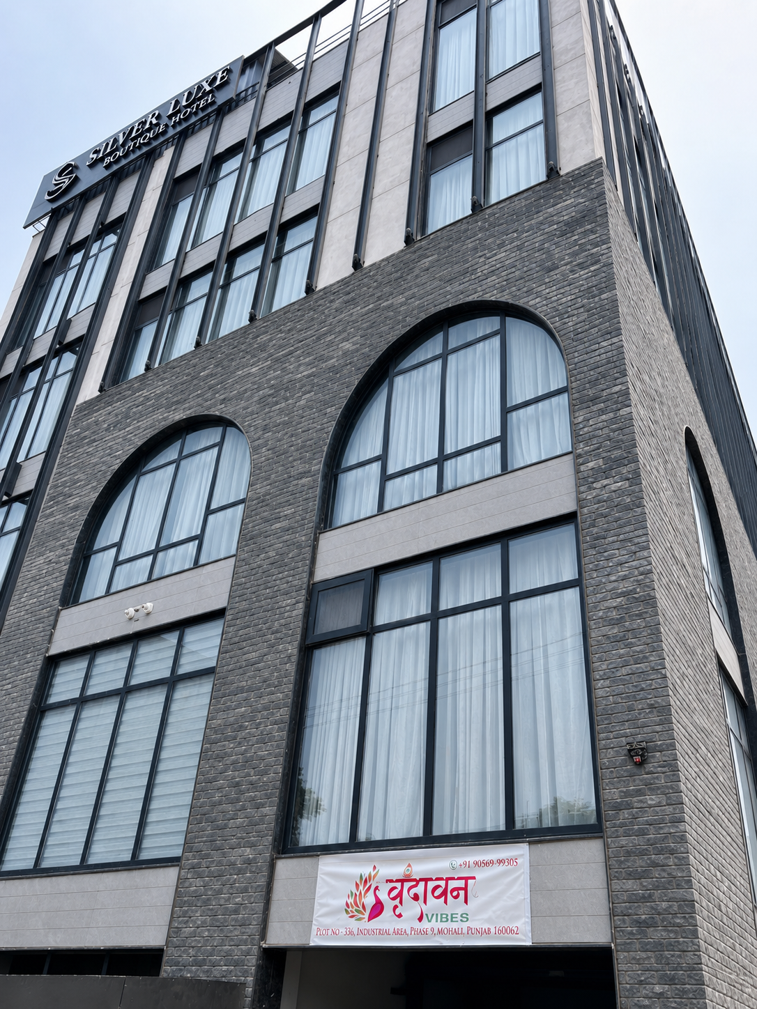 Silver Luxe hotel building exterior